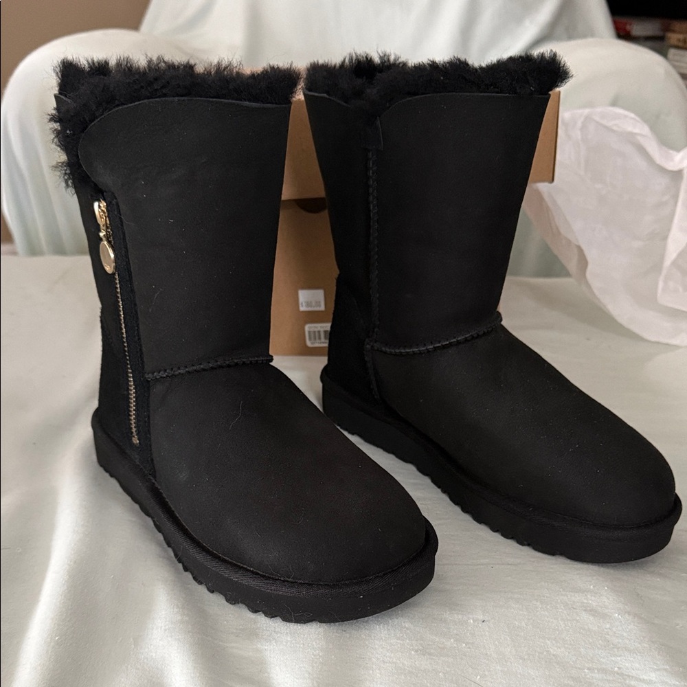 UGG Black Winter Boots with Fur Trim